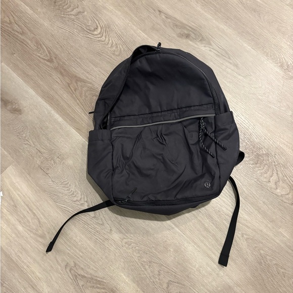 lululemon athletica Black Backpack - Picture 2 of 6